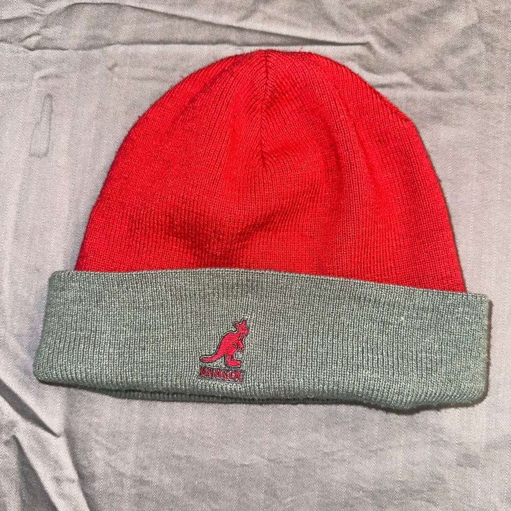Kangol Reversible Beanie Hat Red Grey Knit Logo Winter Cap Mens Womens